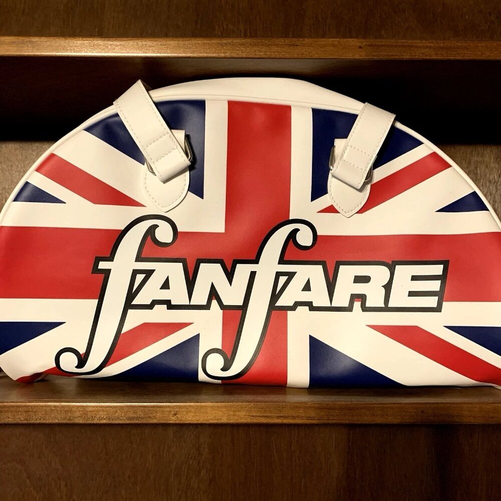 New! UNION JACK Shoulder WEEKENDER BAG Super Large FANFARE PURSE Dorian Electra